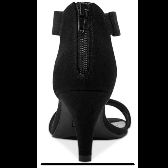 Macy’s Style & Co.’s Phillys evening sandals.EUC Black & silver sparkly.Size 8M - Picture 5 of 7